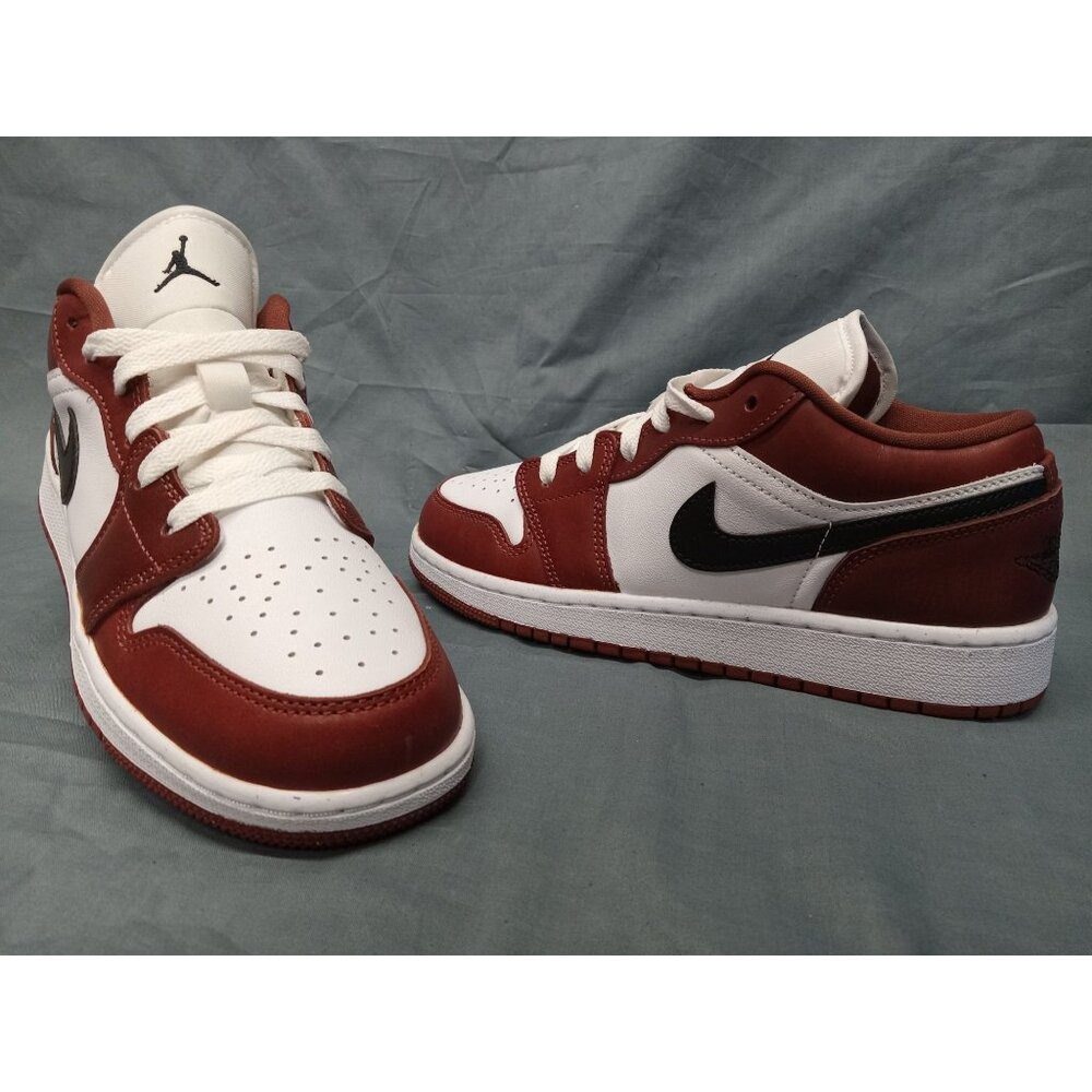Nike Boys Air Jordan 1 Low SE (GS) Sneakers Black Dark Pony Size 5.5 NEW IN BOX!